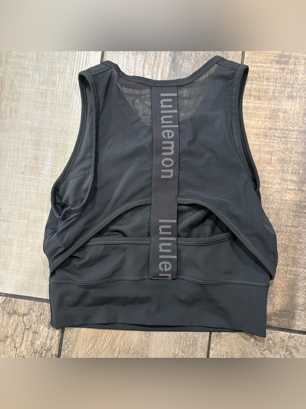 Lululemon Mesh-Back Training Cropped Tank Top Sz 4 Graphite Grey GRAPHIC